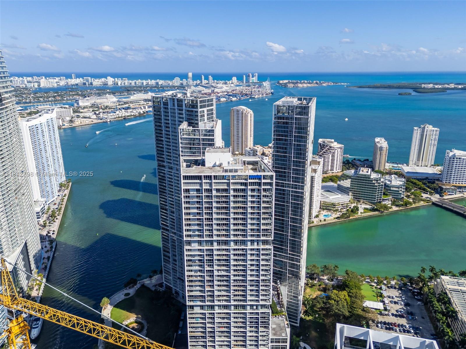 465 Brickell Ave # 2202