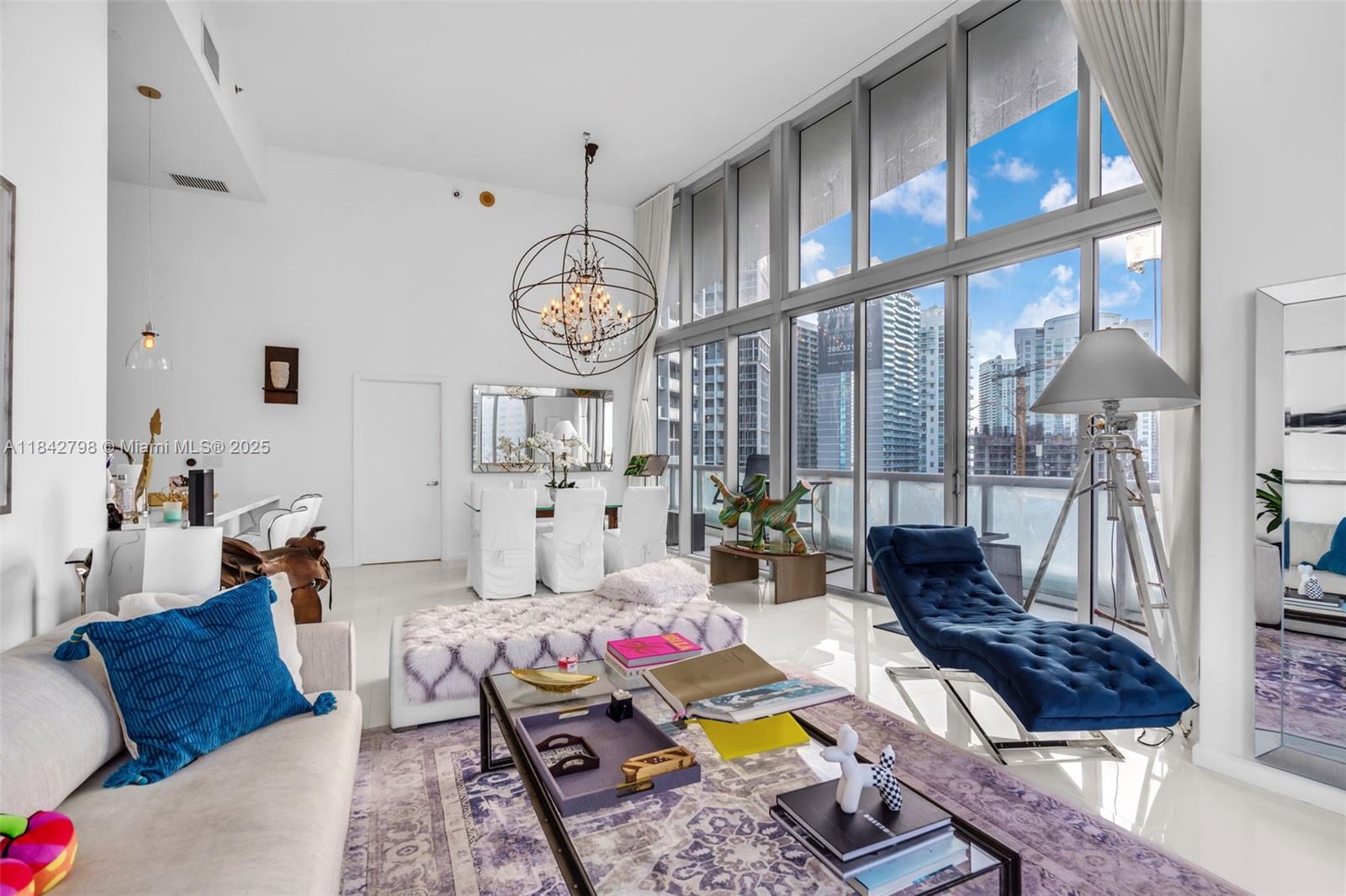 465 Brickell Ave # 2202