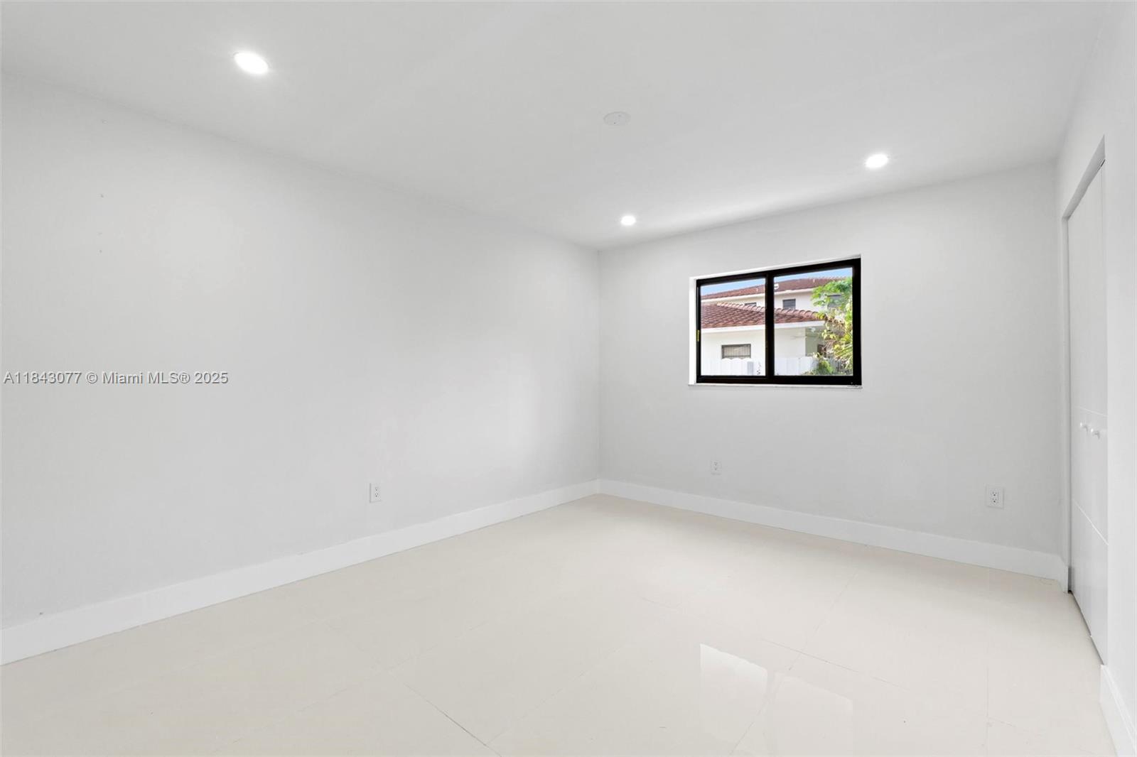 971 SW 88th Ave