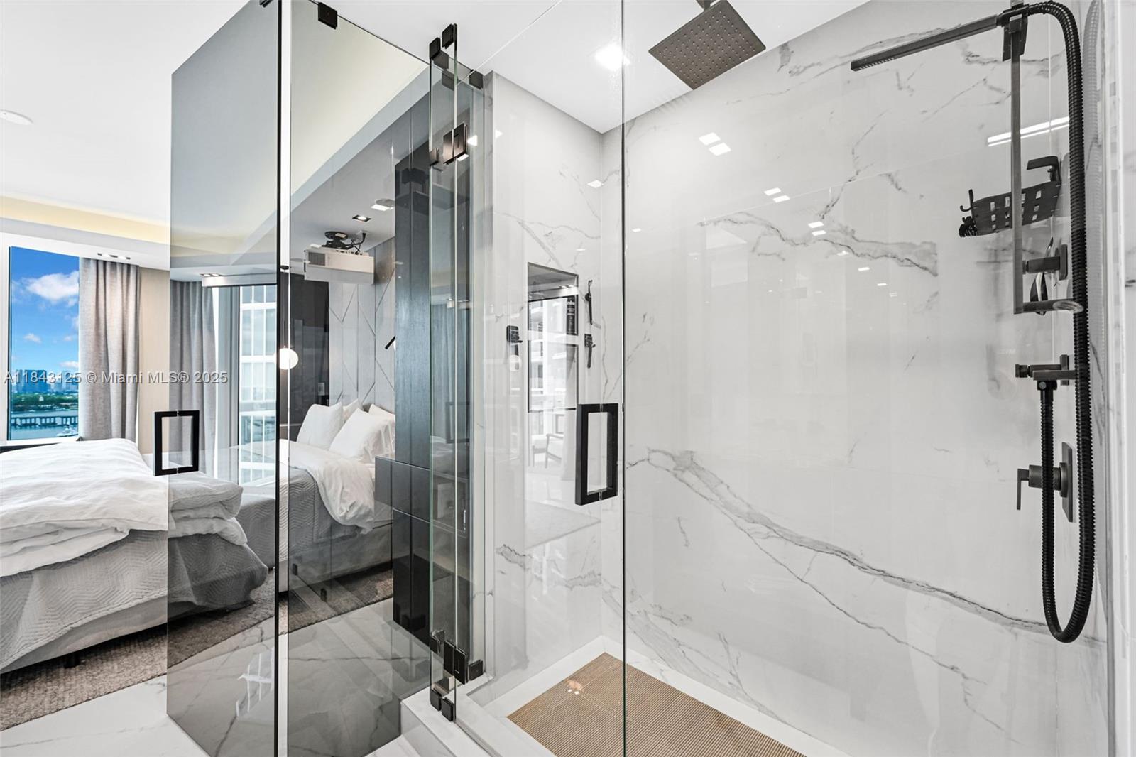 1000 S Pointe Dr # 1706