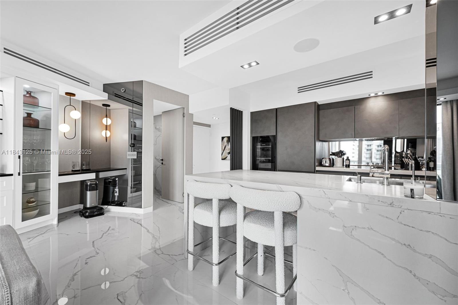 1000 S Pointe Dr # 1706