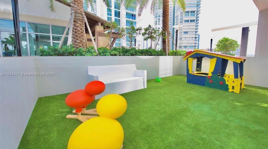 330 Sunny Isles Blvd Unit: 5-LPH03