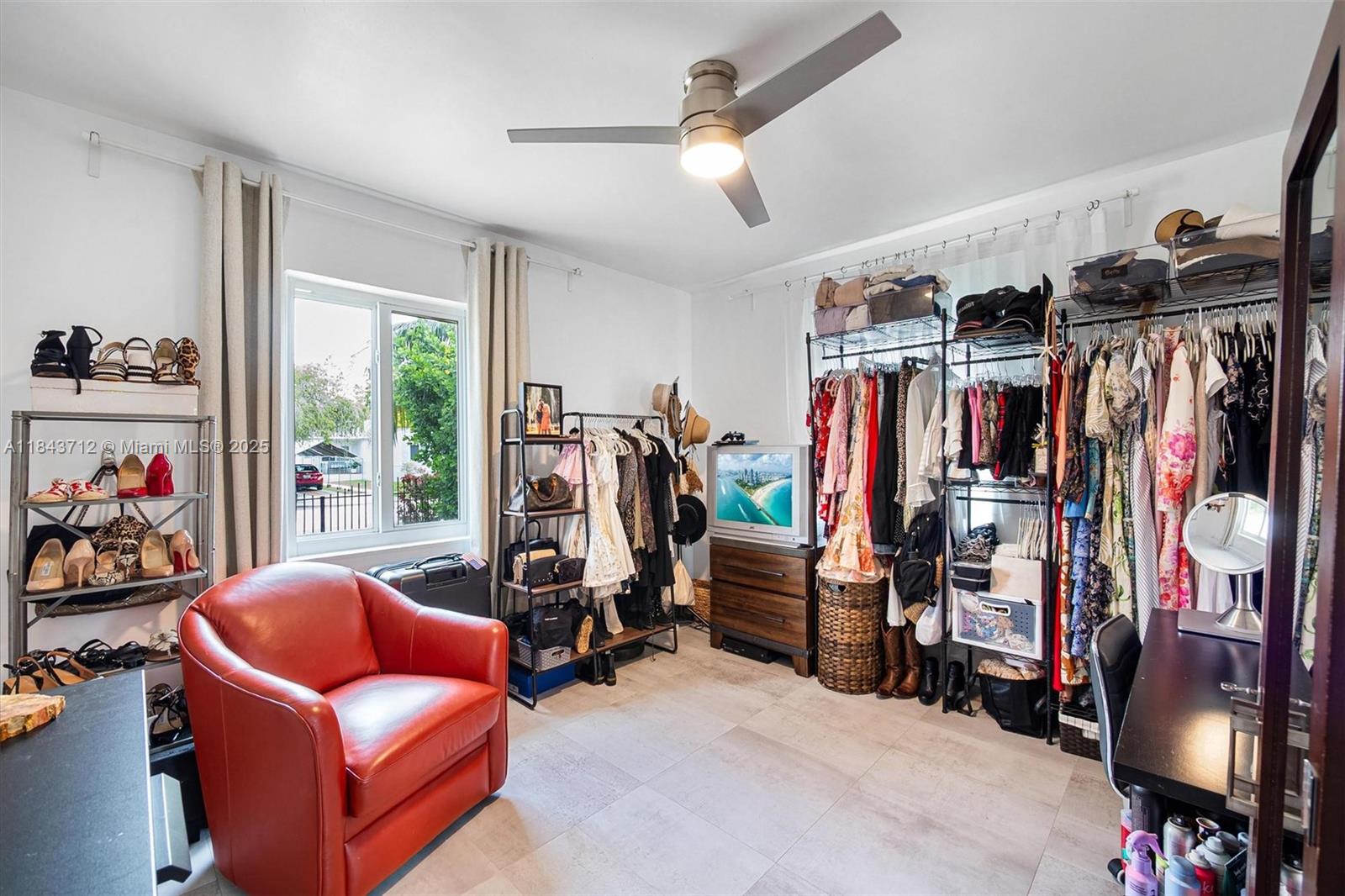 2350 SW 24th St