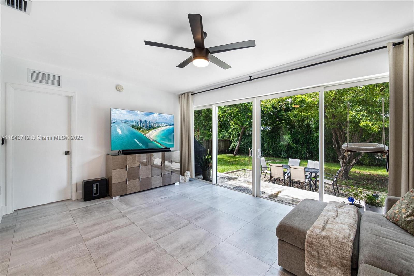 2350 SW 24th St