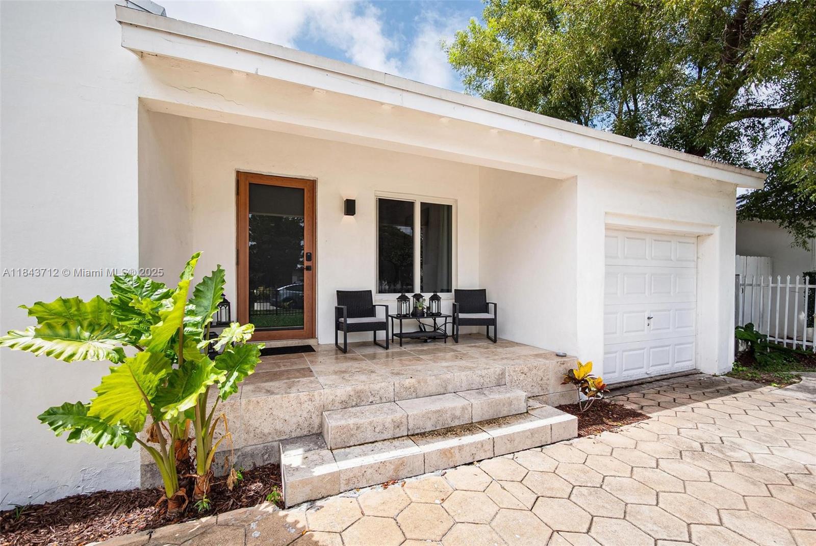 2350 SW 24th St