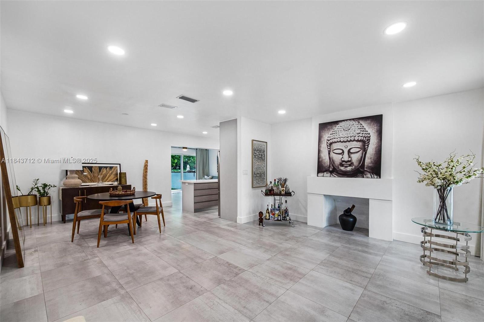 2350 SW 24th St