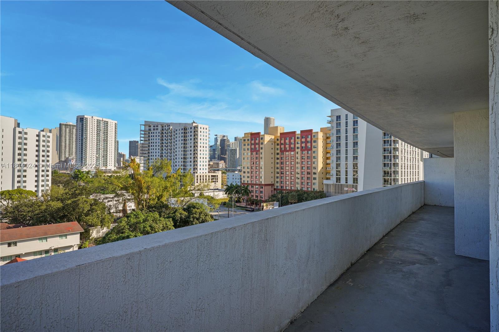 36 NW 6th Ave # 706