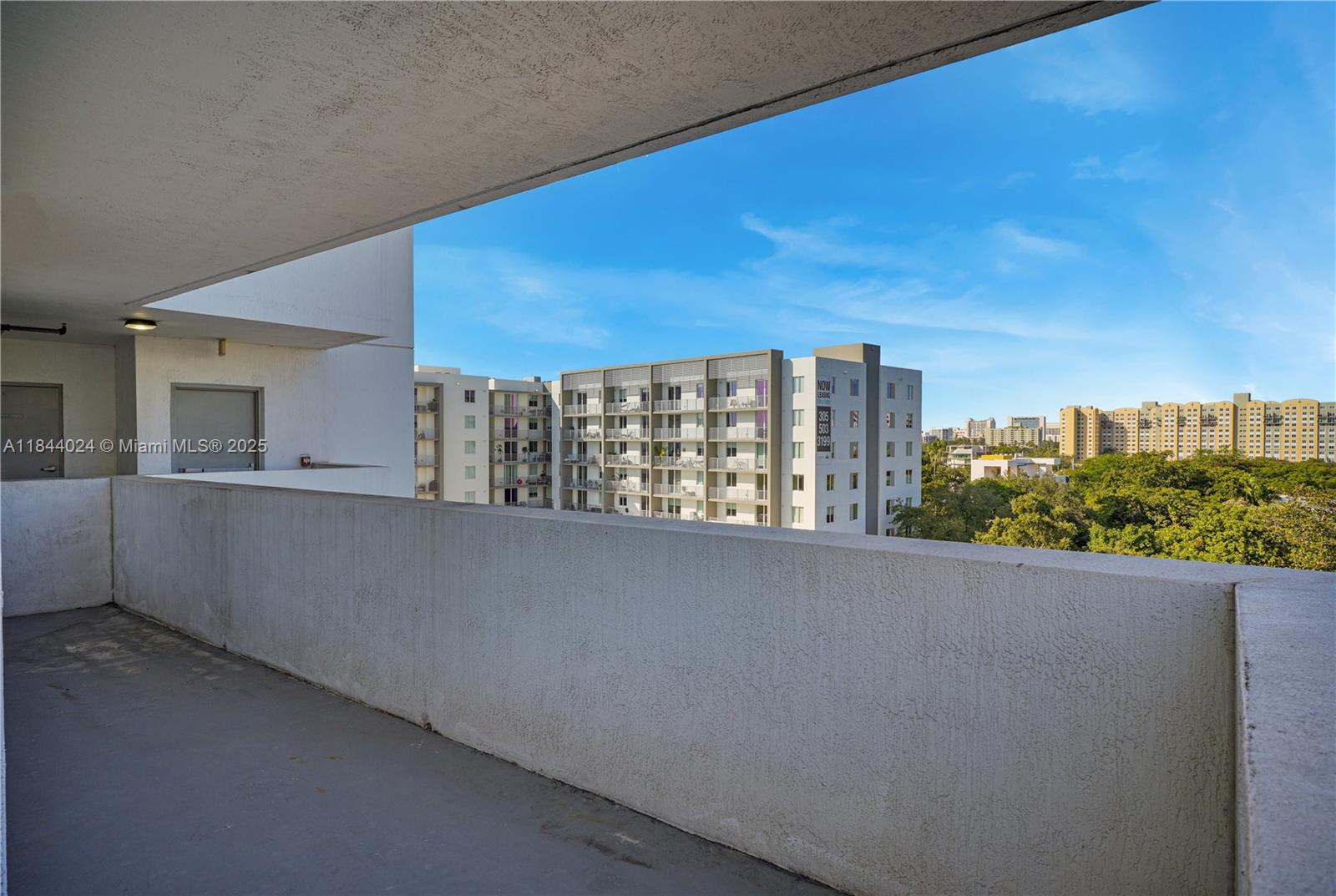 36 NW 6th Ave # 706