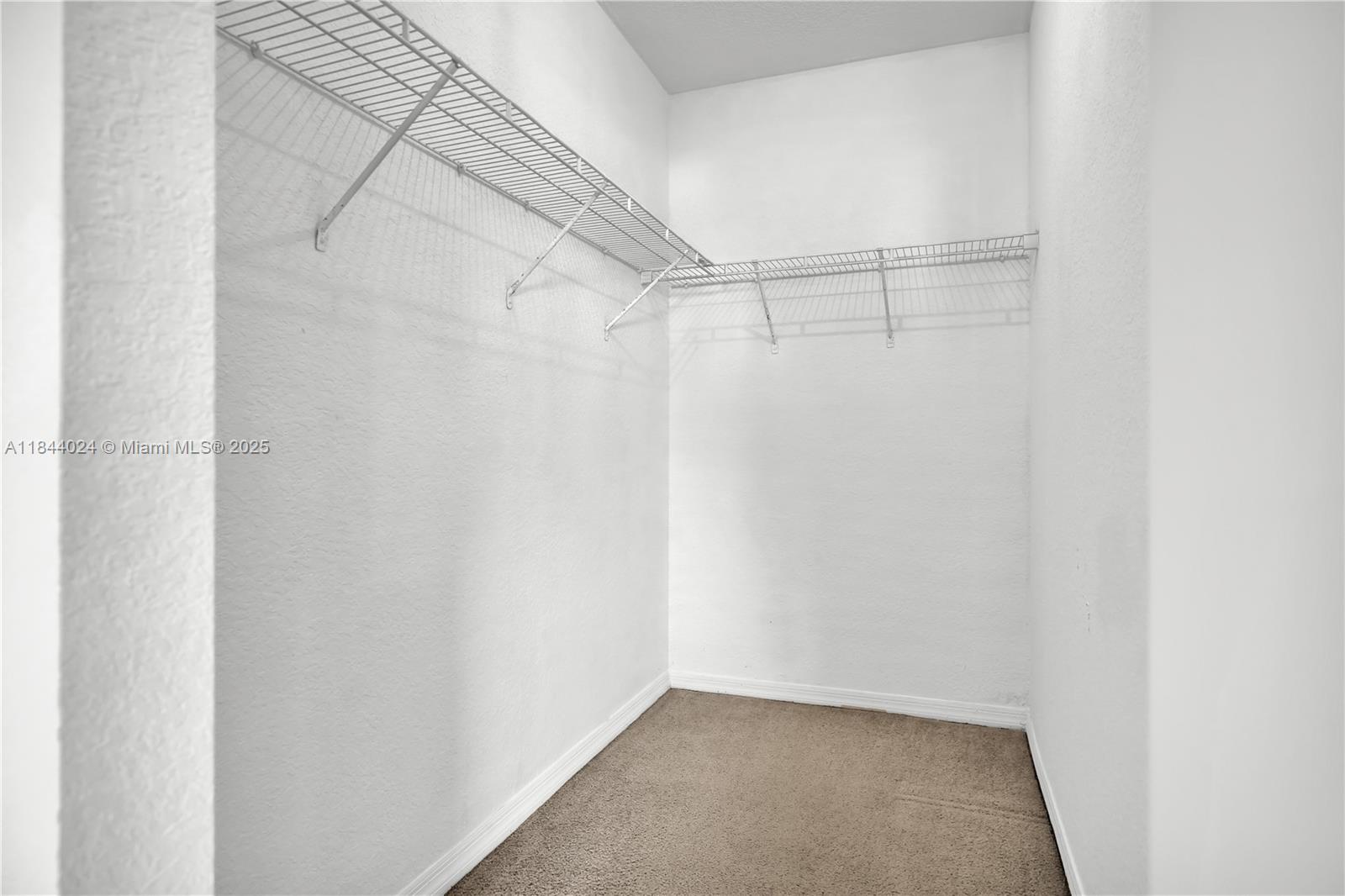 36 NW 6th Ave # 706