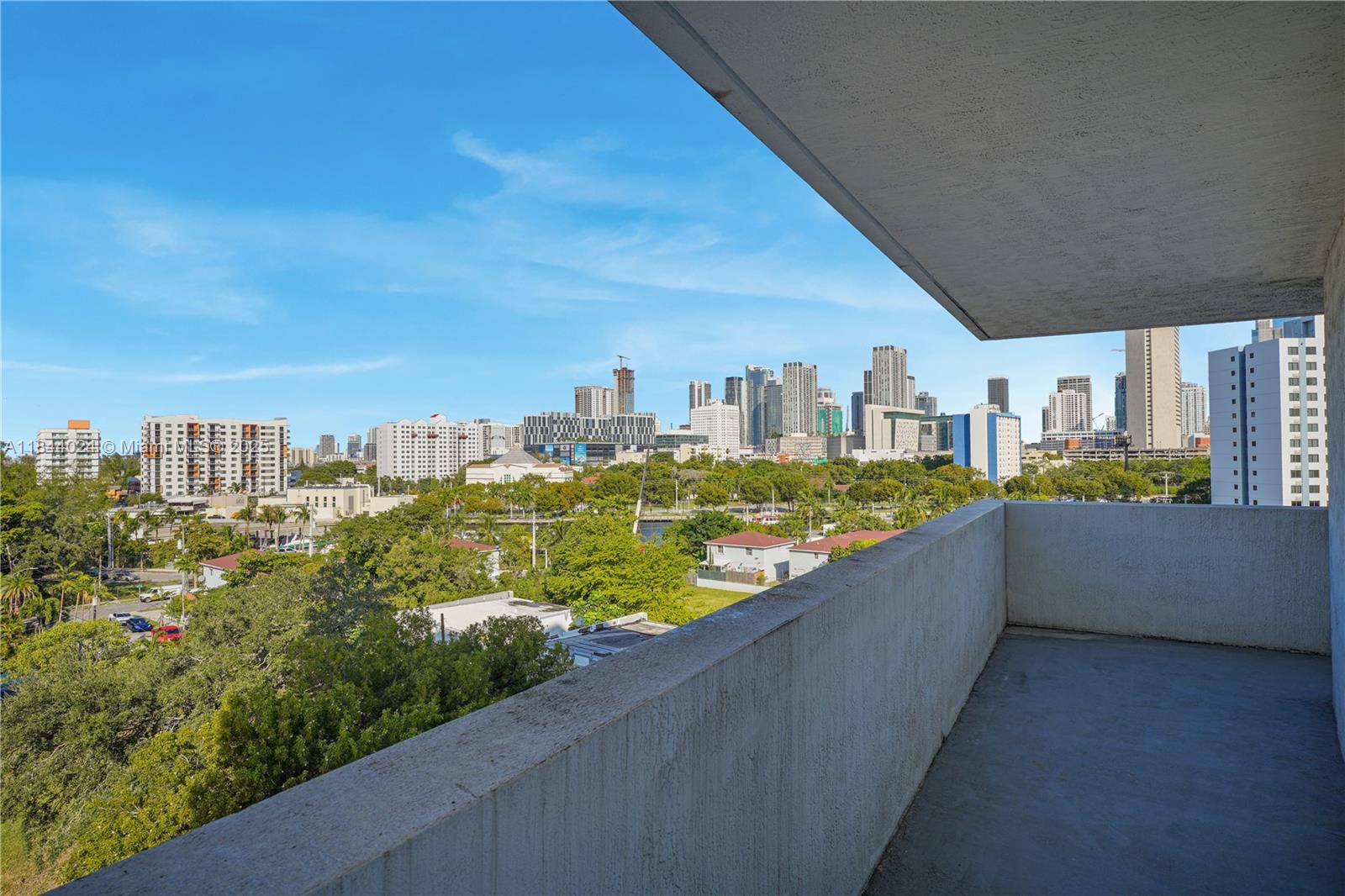 36 NW 6th Ave # 706