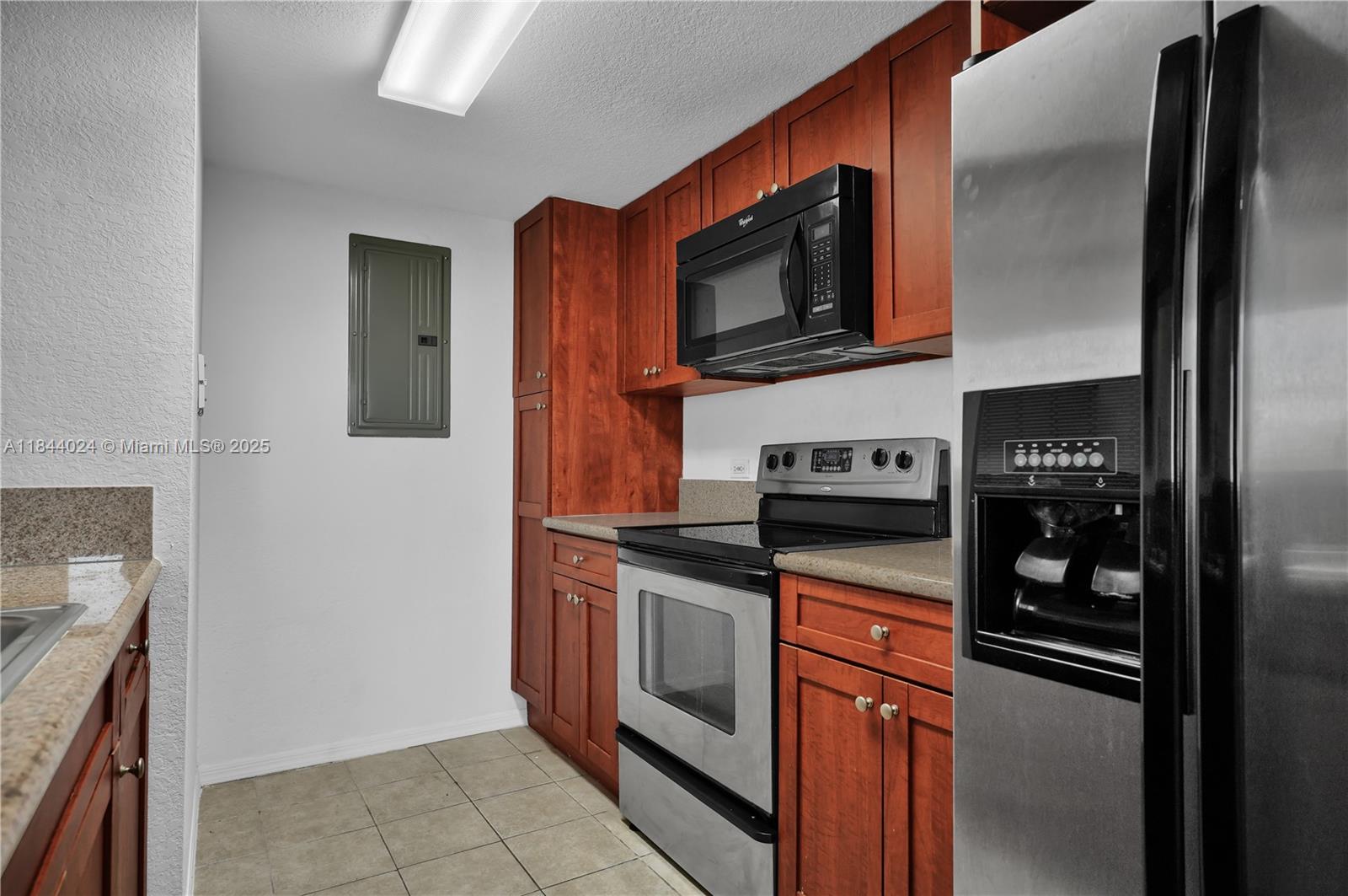 36 NW 6th Ave # 706