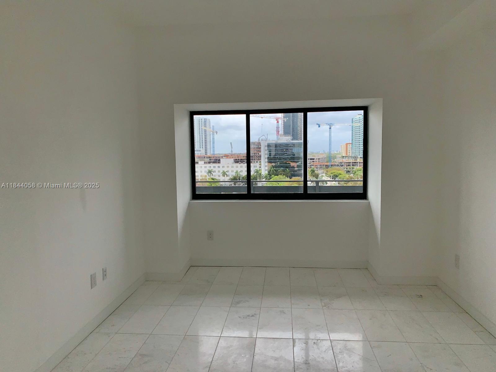 480 NE 31st St # 903