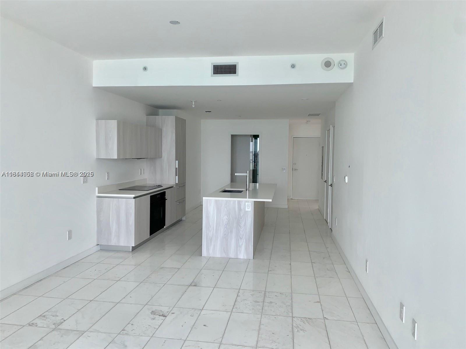 480 NE 31st St # 903