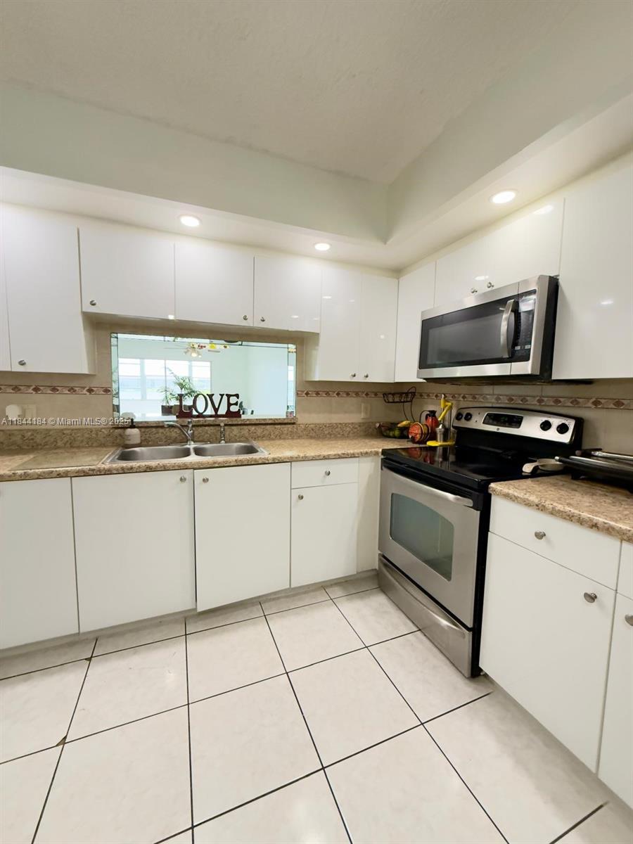 1501 SW 134th Way # 206D