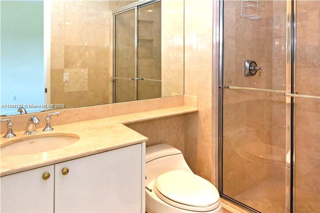 785 Crandon Blvd # 506