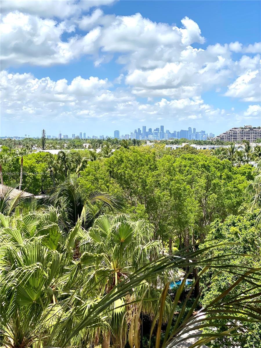 785 Crandon Blvd # 506