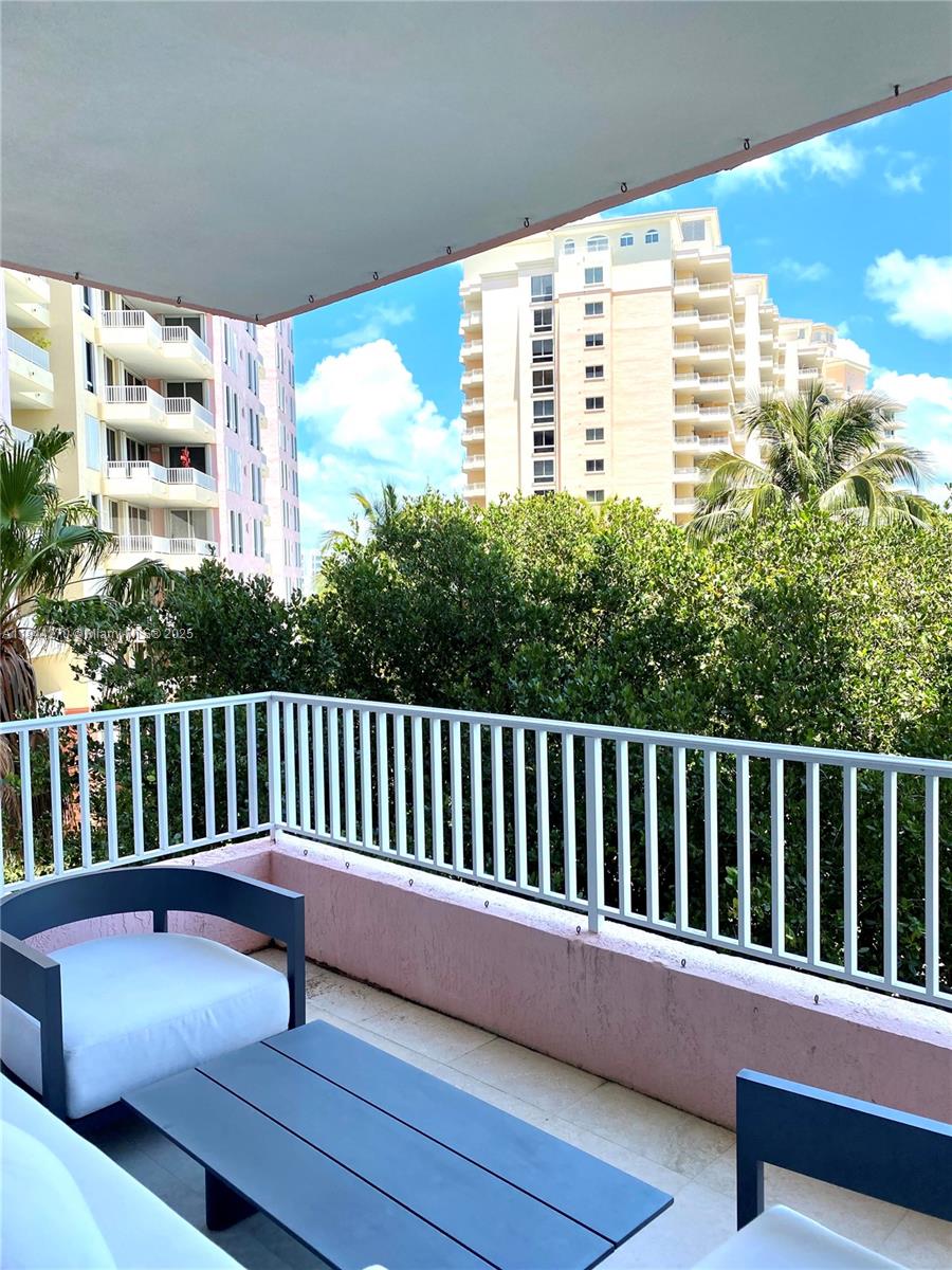 785 Crandon Blvd # 506