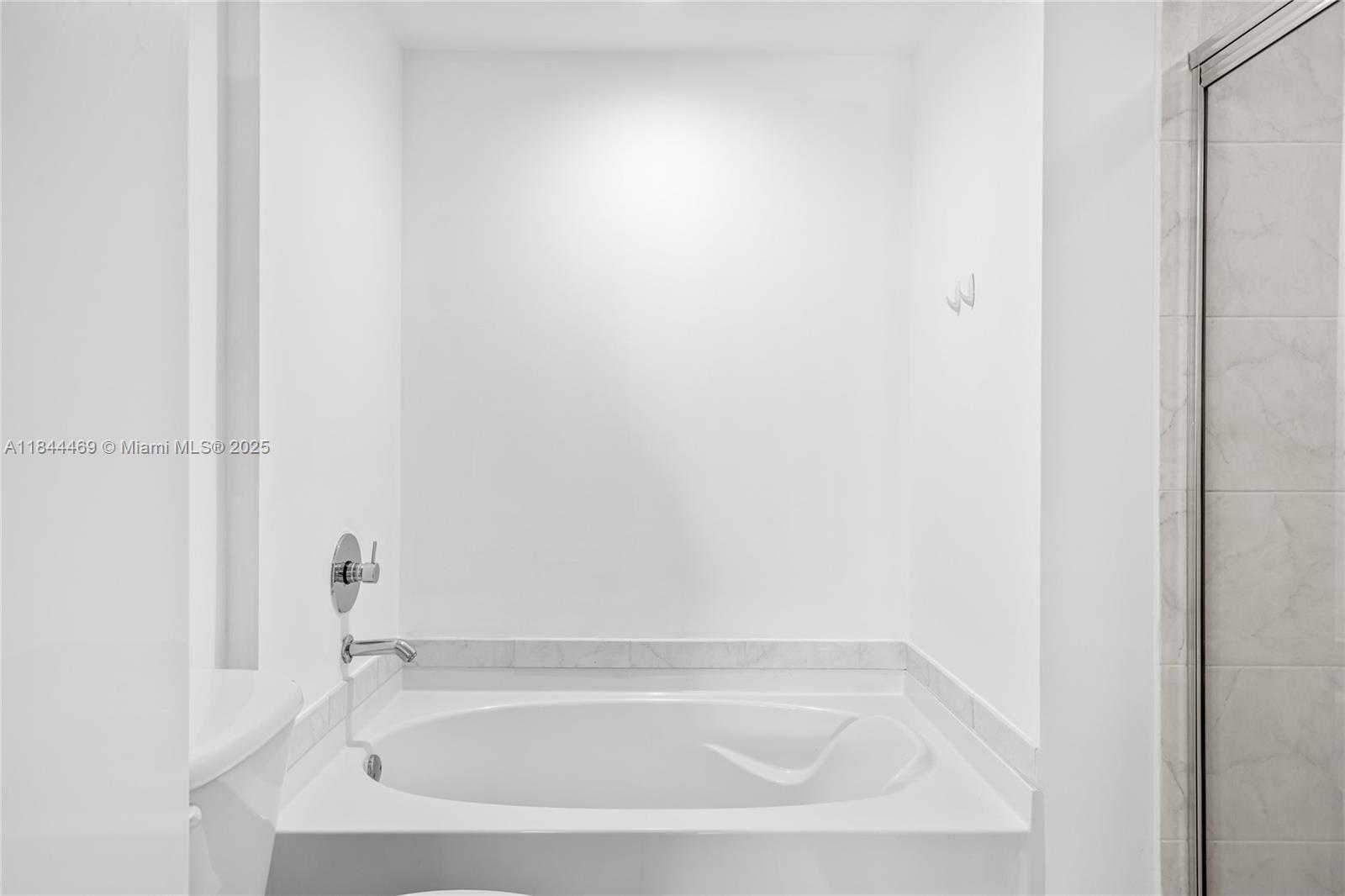 951 Brickell Ave # 1505