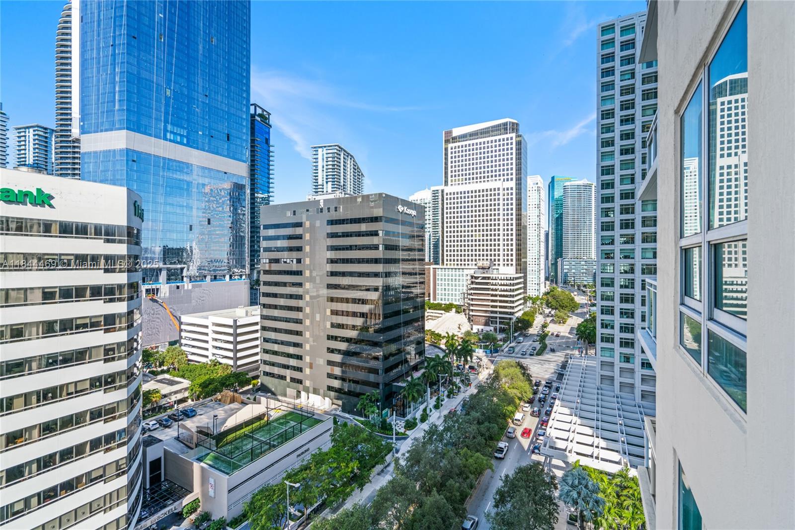 951 Brickell Ave # 1505