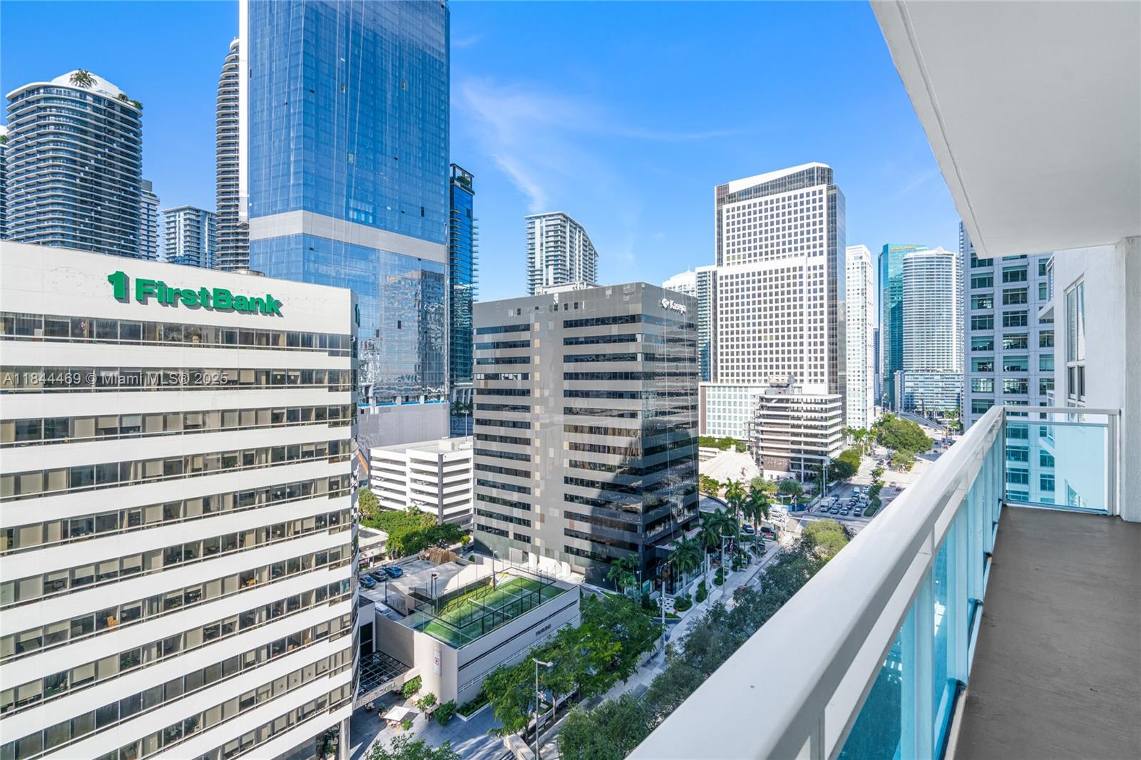 951 Brickell Ave # 1505