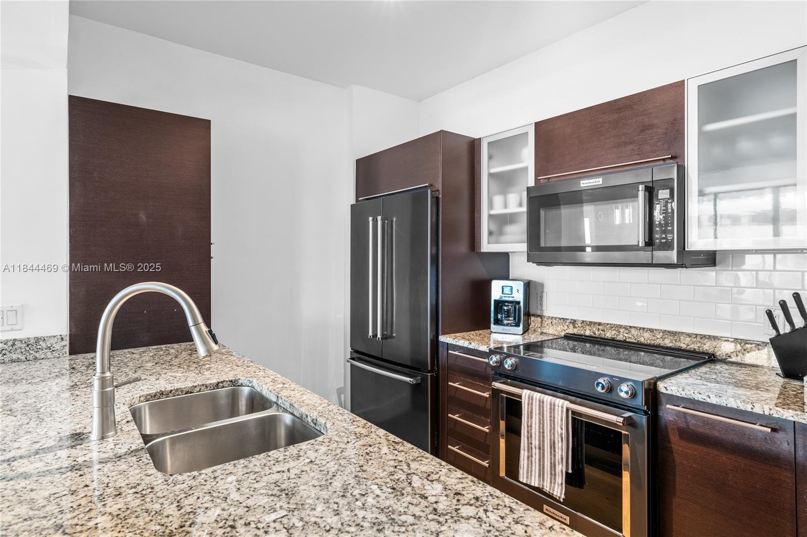 951 Brickell Ave # 1505