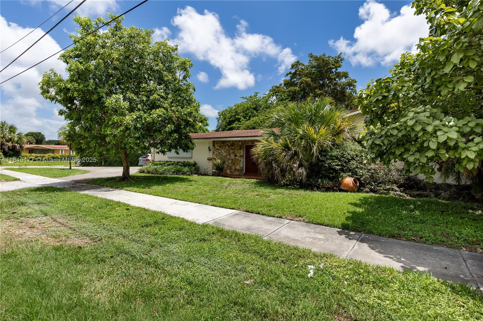 10415 SW 87th Ave