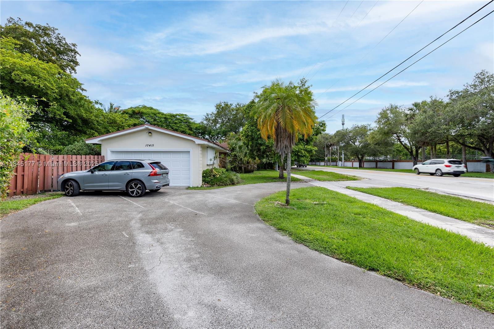 10415 SW 87th Ave