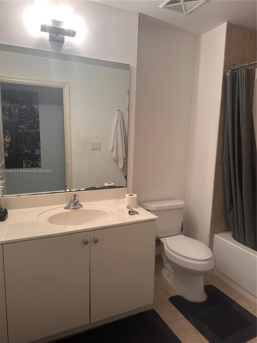 111 E Flagler St # 410