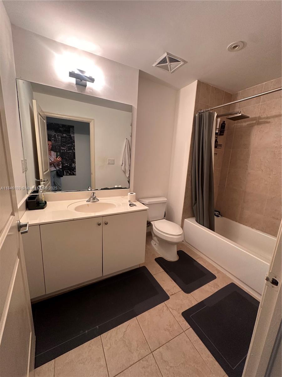 111 E Flagler St # 410
