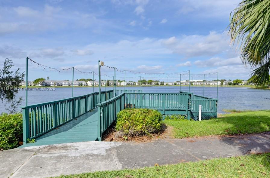 3453 NW 44th St # 107