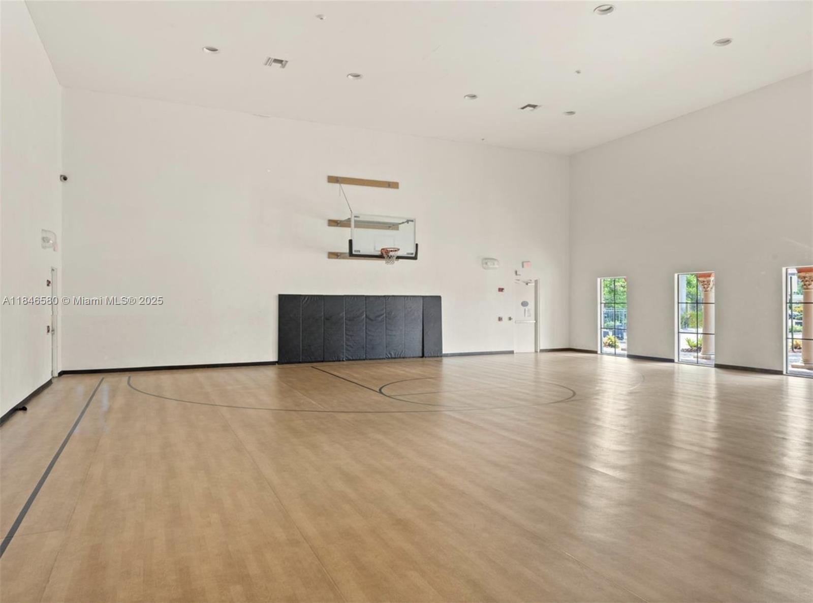 4400 SW 160th Ave # 1025