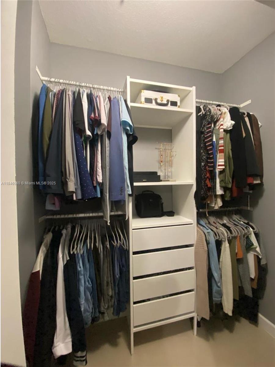 4400 SW 160th Ave # 1025