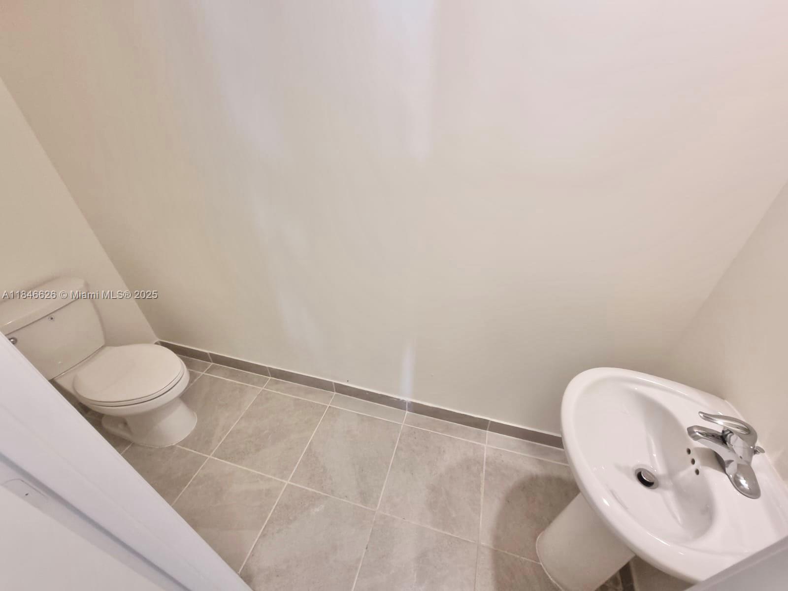 3412 W 114th Ter Unit: .