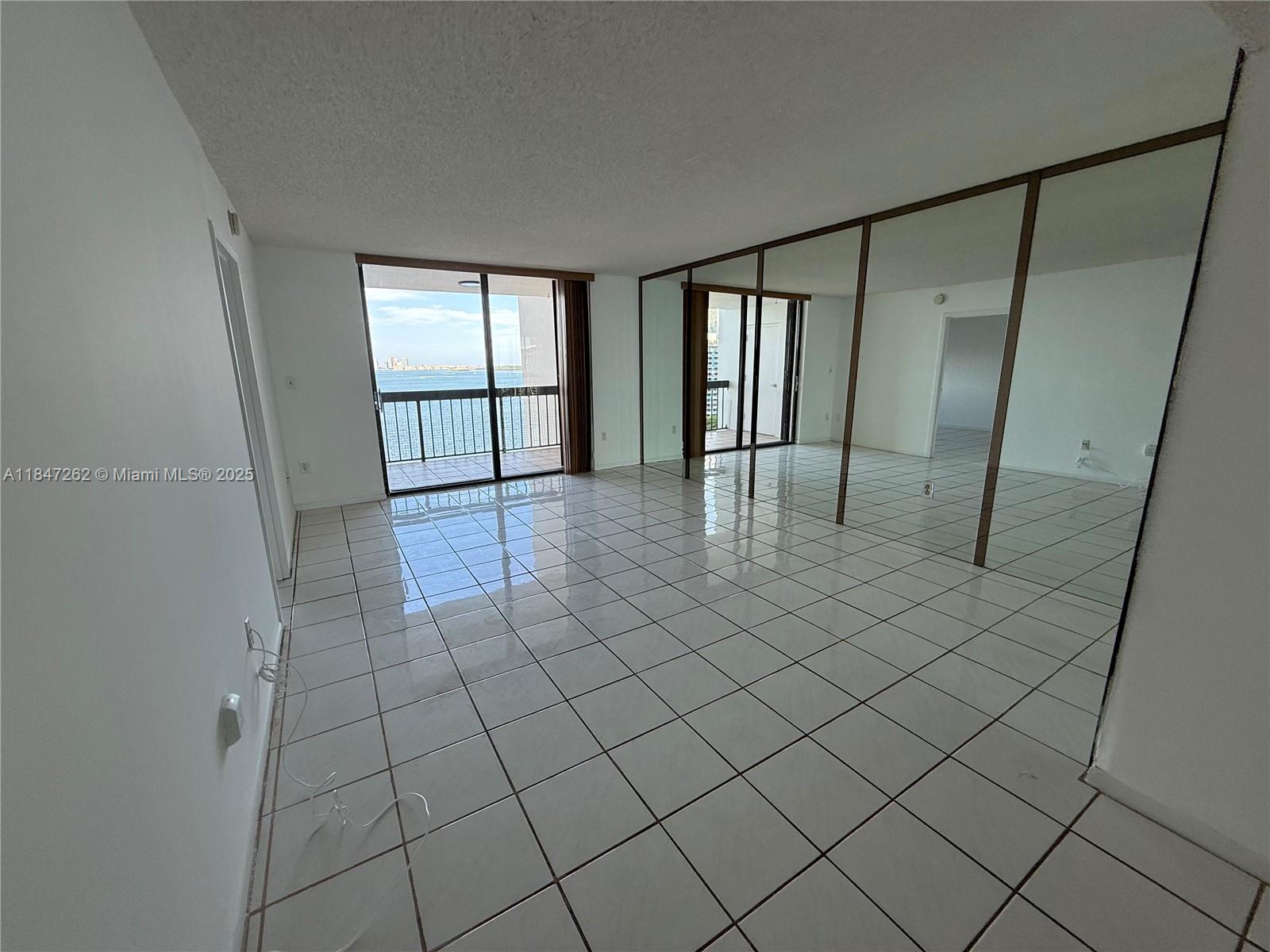 2333 Brickell Ave # 1603
