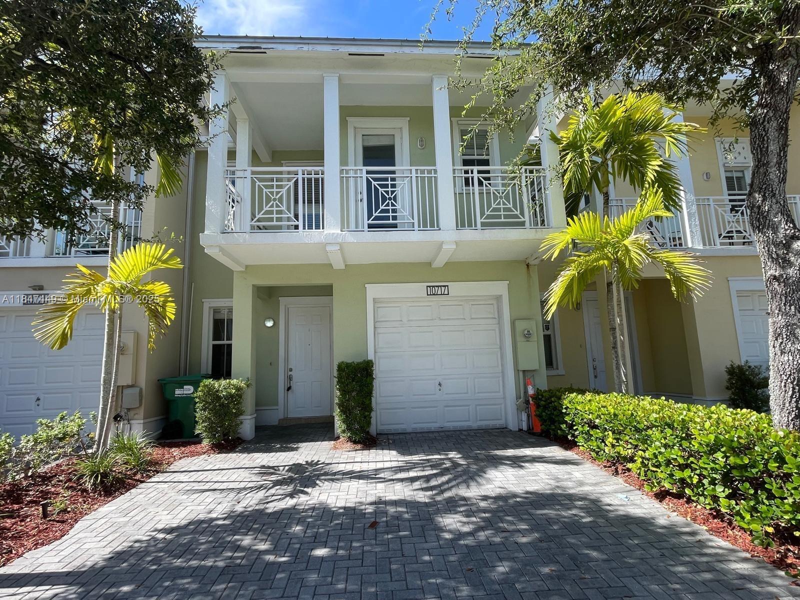 10717 NW 75th Ter