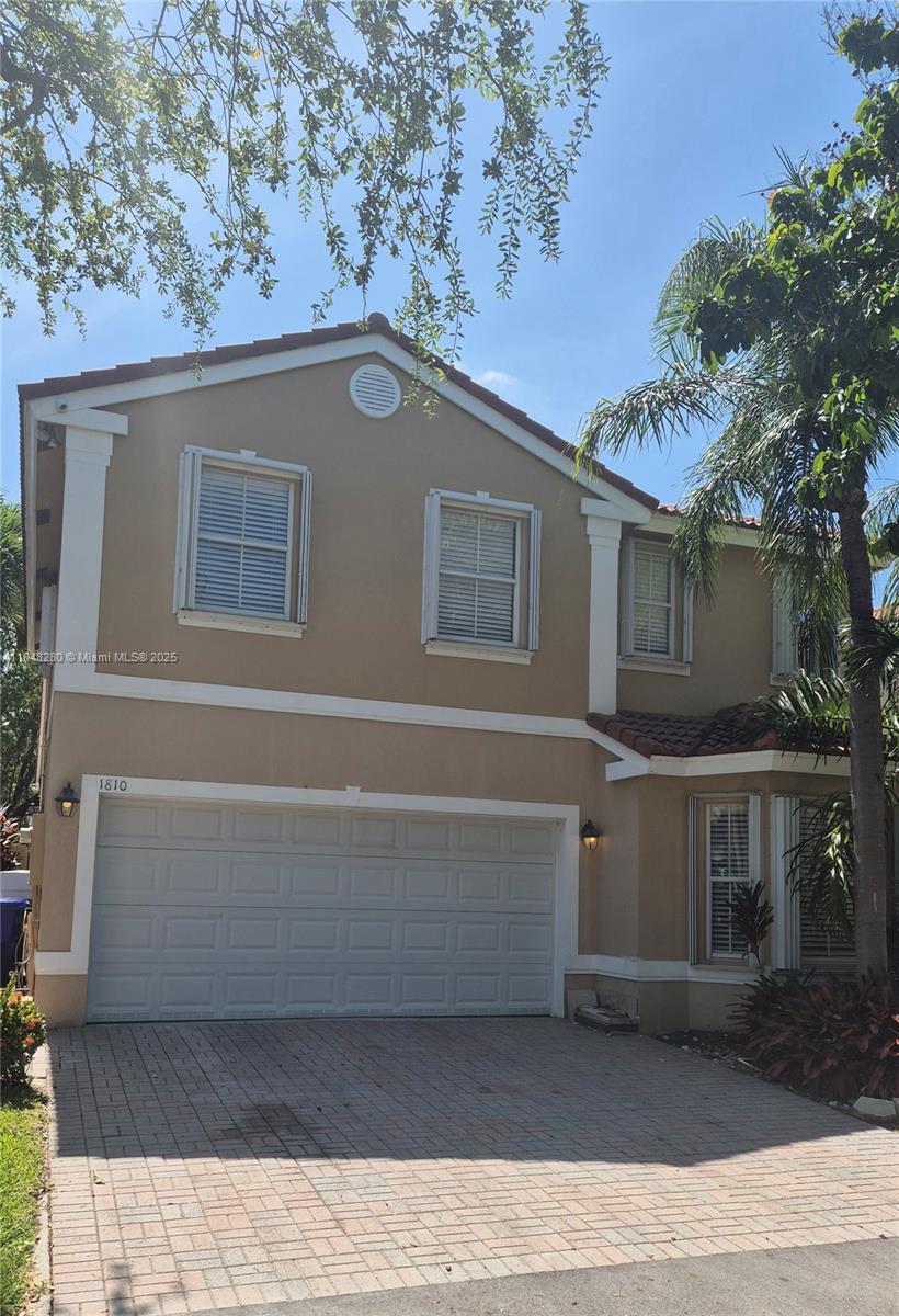 1810 Sweetbay Way