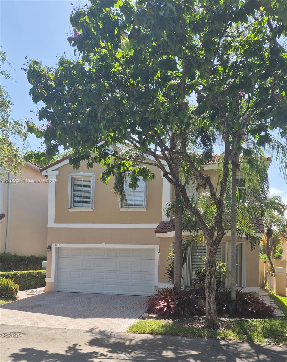 1810 Sweetbay Way
