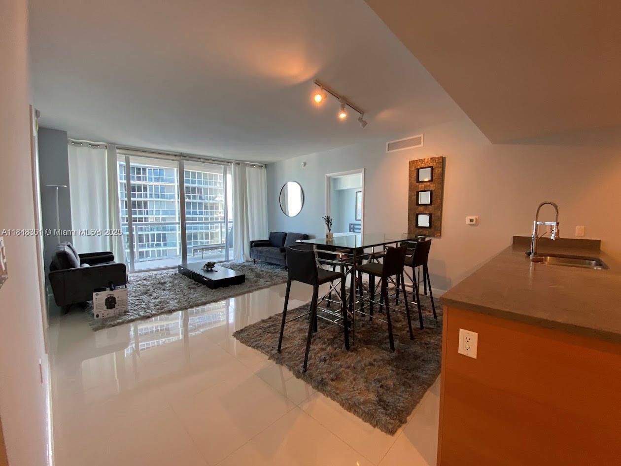 475 Brickell Ave # 4409