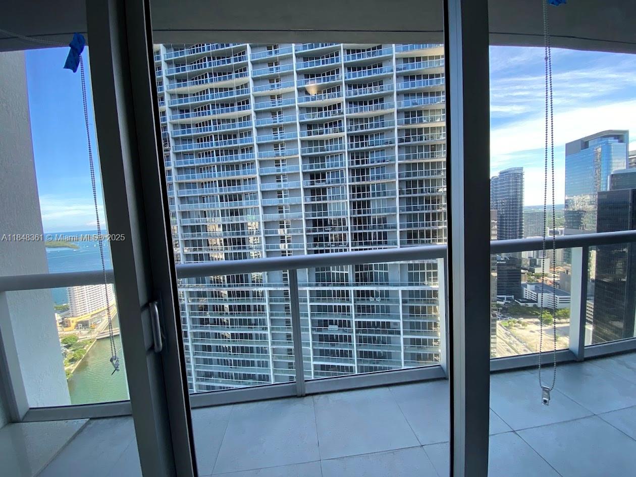 475 Brickell Ave # 4409