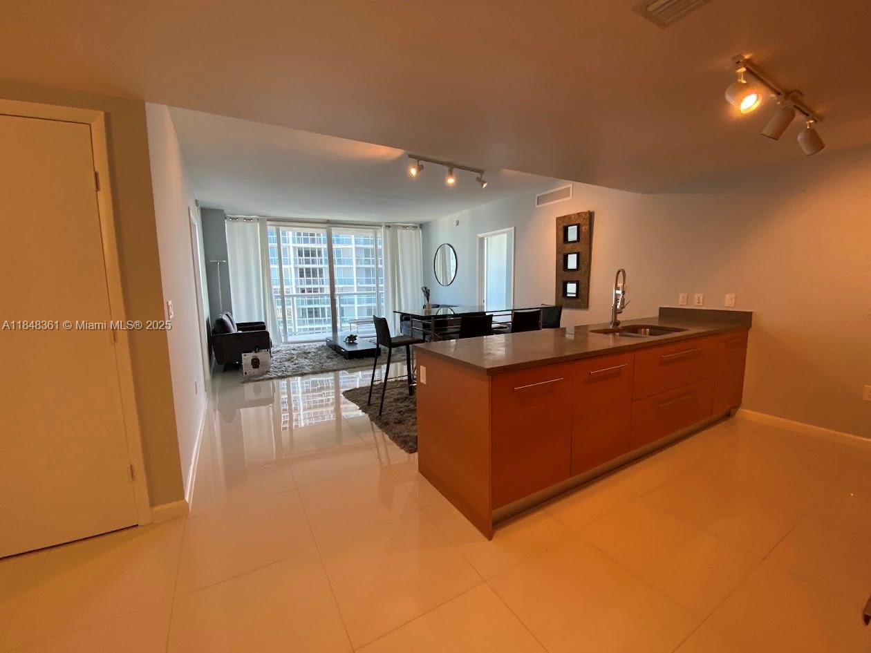 475 Brickell Ave # 4409
