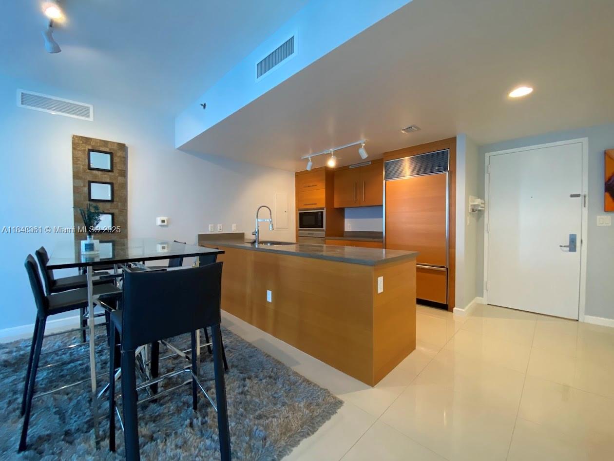 475 Brickell Ave # 4409