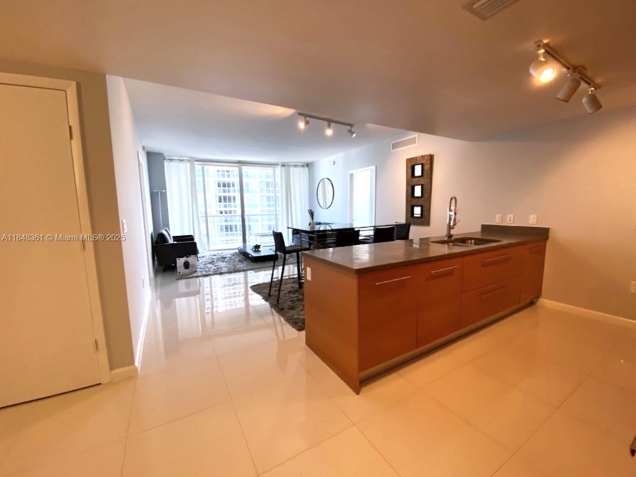 475 Brickell Ave # 4409