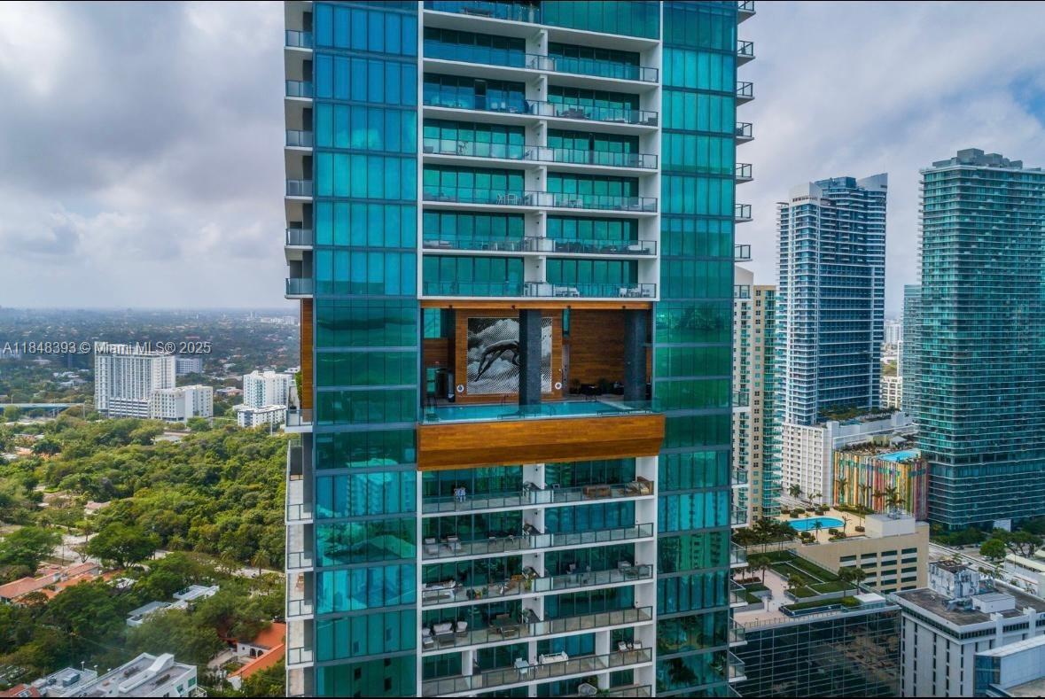 1451 Brickell Ave # 2505