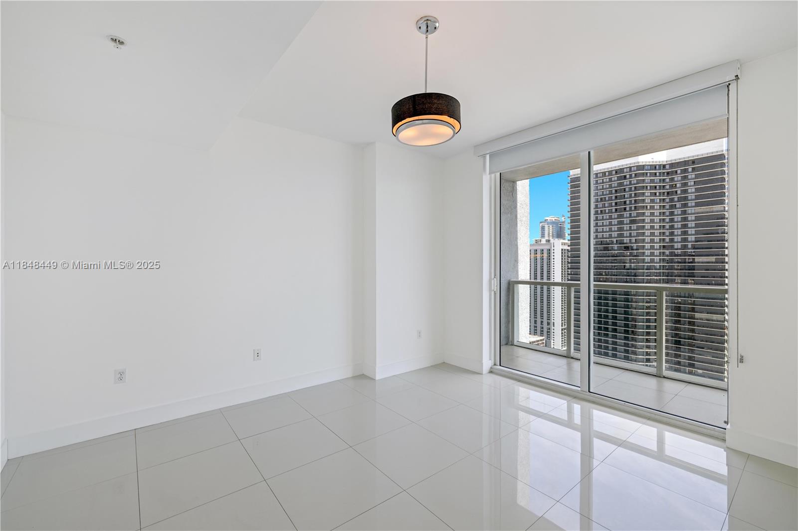 244 Biscayne Blvd # 3904