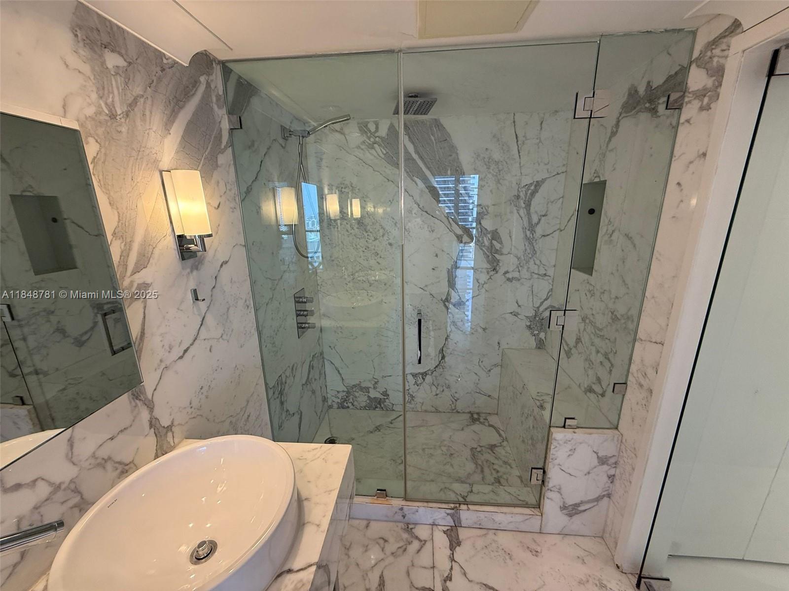 485 BRICKELL AVE # 3303