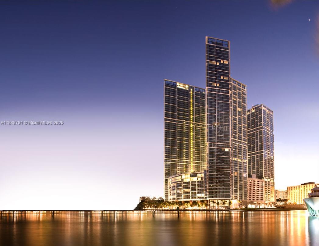 485 BRICKELL AVE # 3303