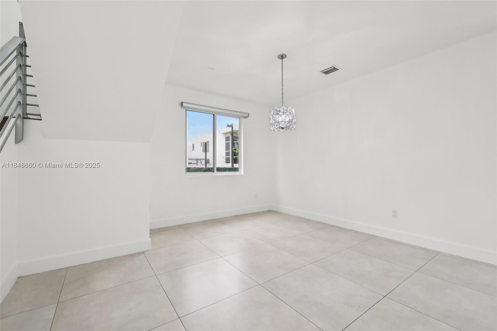 9820 NW 75th St