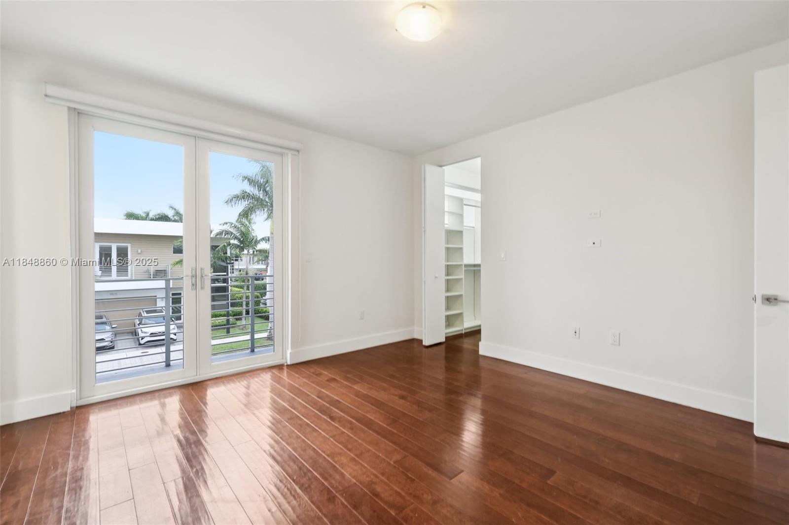 9820 NW 75th St