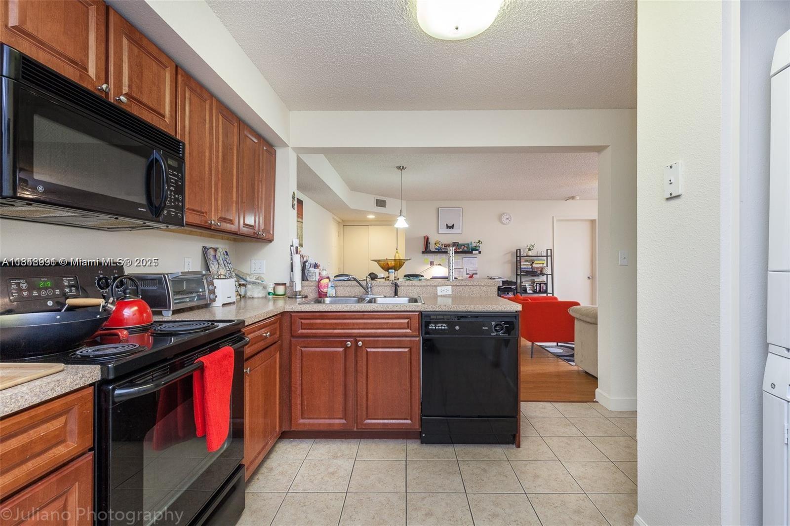 10161 W Sunrise Blvd # 202