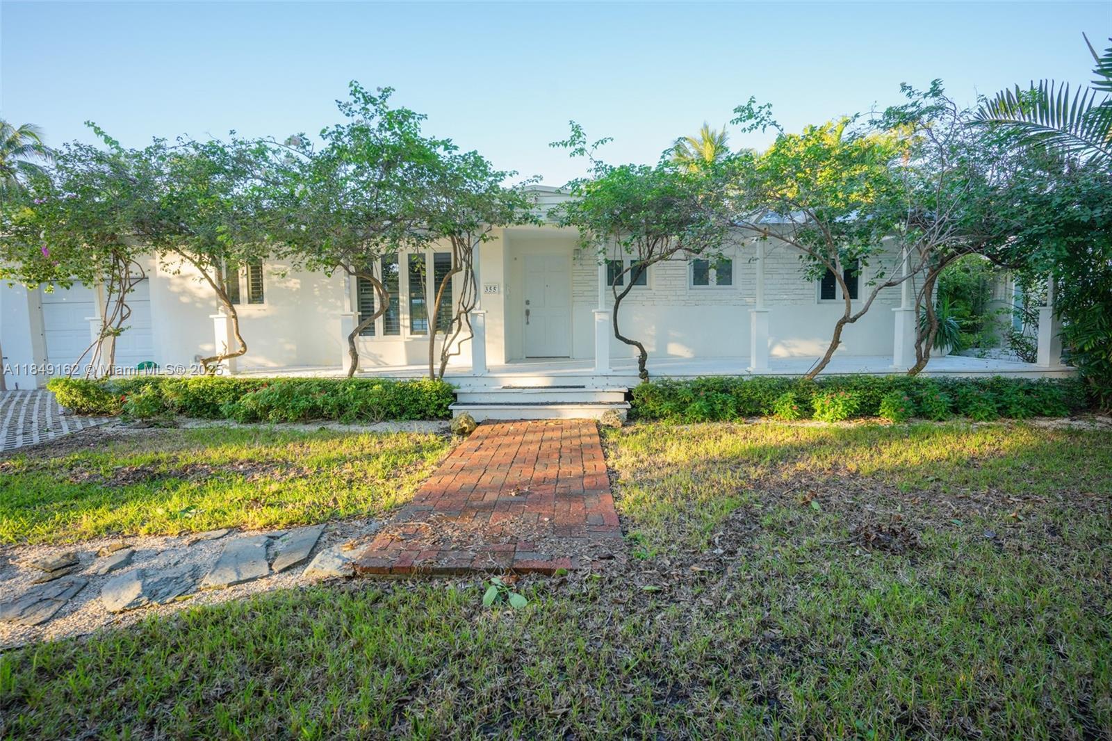 355 Redwood Ln